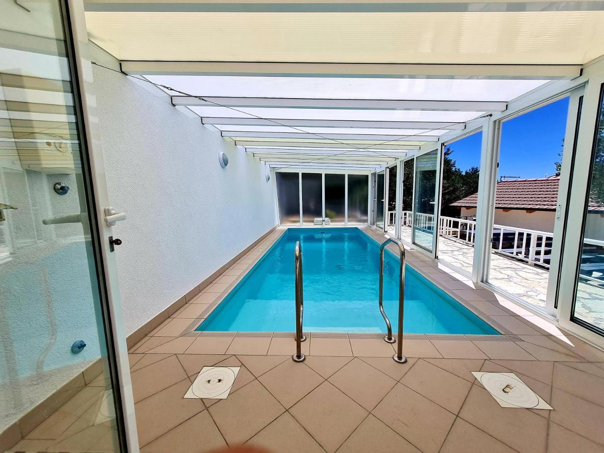 Vila Maslina Apartments Mit Pool Und Garten Nahe Am Strand Tucepi Luaran gambar