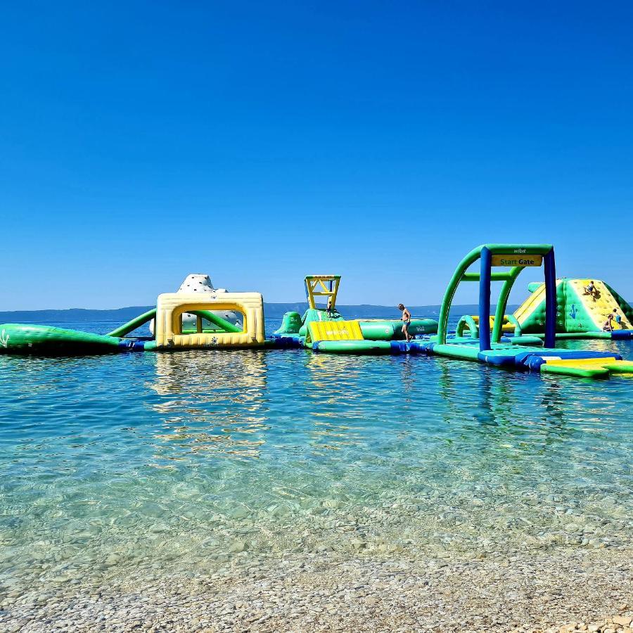 Vila Maslina Apartments Mit Pool Und Garten Nahe Am Strand Tucepi Luaran gambar