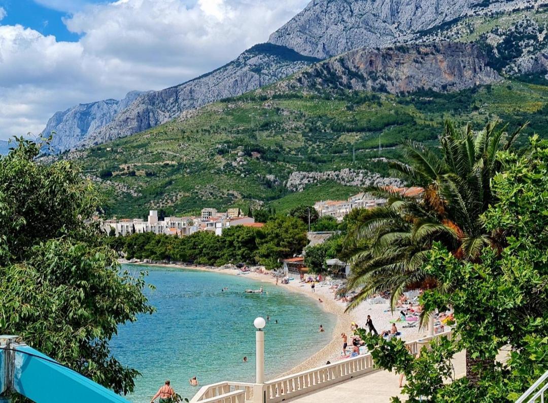 Vila Maslina Apartments Mit Pool Und Garten Nahe Am Strand Tucepi Luaran gambar